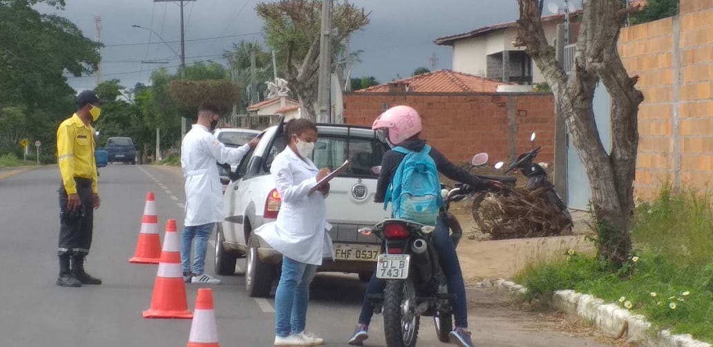 Governo Municipal, através da SESAU e SMTT, realiza mais uma Barreira Sanitária em Santo Estêvão.