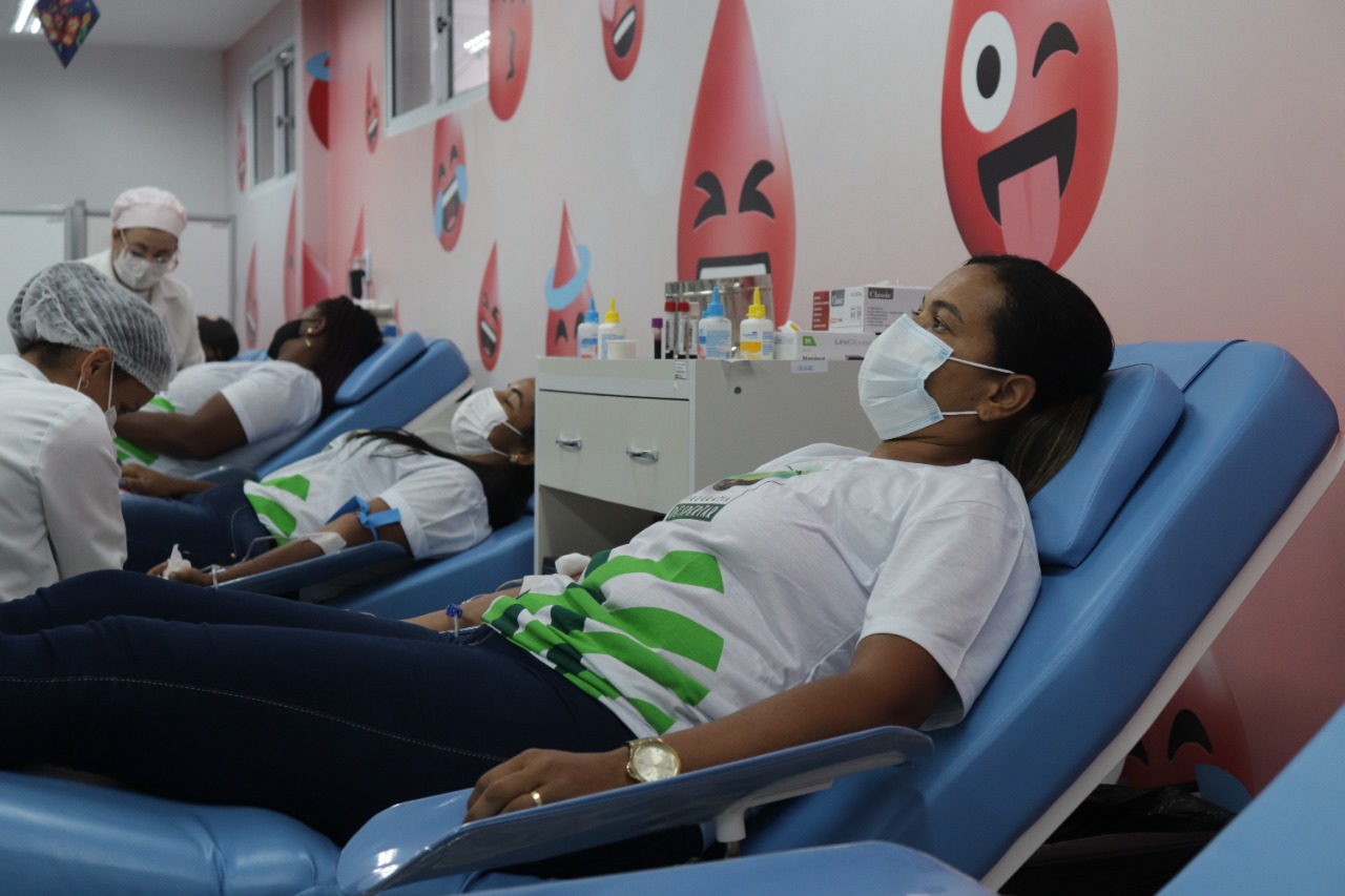 Corrente do bem: Seduc mobiliza pessoas para doação de sangue no Hemoba 