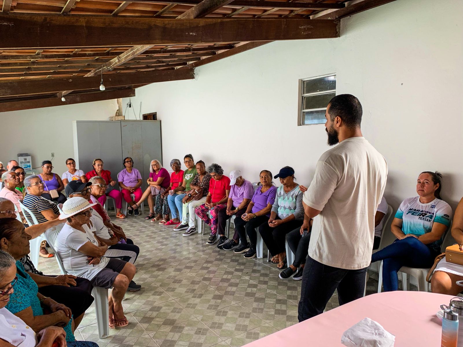 Junho Violeta: CRAS e CREAS unem forças em ação de conscientização contra a violência à pessoa idosa