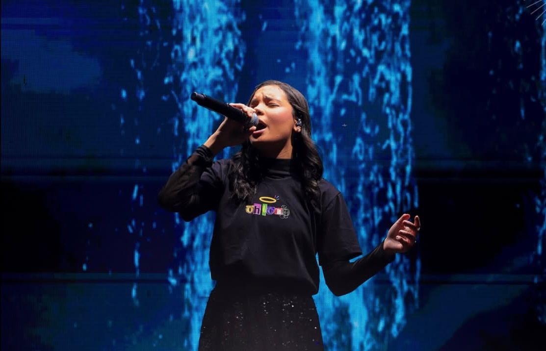Dia da Bíblia reúne multidão na Praça 7 e emociona o público dentro da programação do Santo Natal
